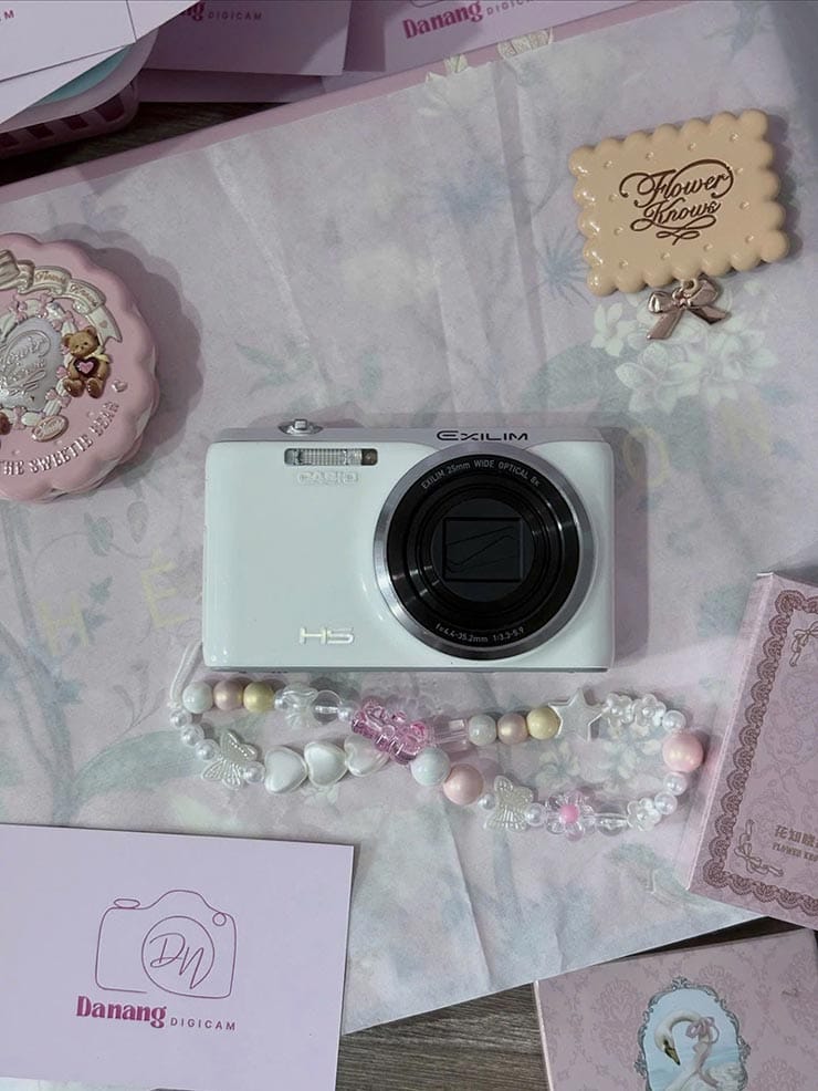 máy ảnh Casio Exilim ZR20