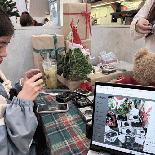 khách đến mua máy trực tiếp tại danangdigicam